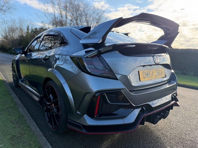 Used Honda Civic 2017 for sale - 77635235: Photo 8