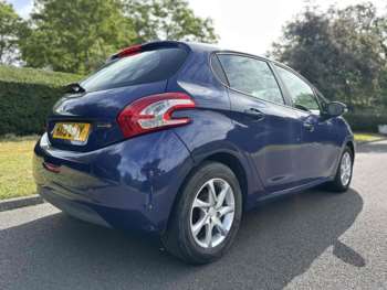 Used Peugeot 208 2013 for sale - 74764132: Photo