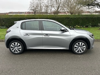 Used Peugeot 208 2026 for sale - 77797368: Photo