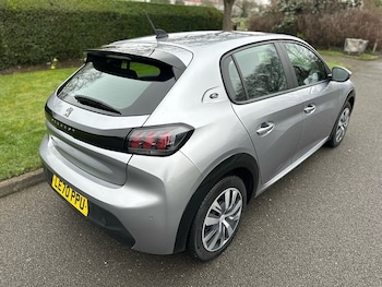 Used Peugeot 208 2026 for sale - 77797368: Photo