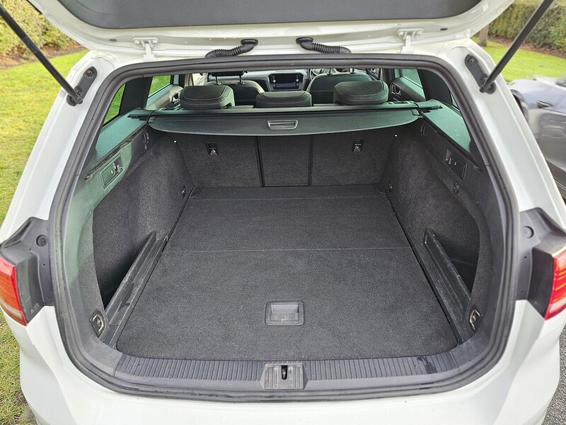 Used Volkswagen Passat 2018 for sale - 76844672: Photo 5