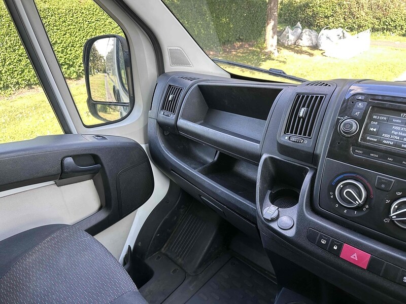 Vehicle 28