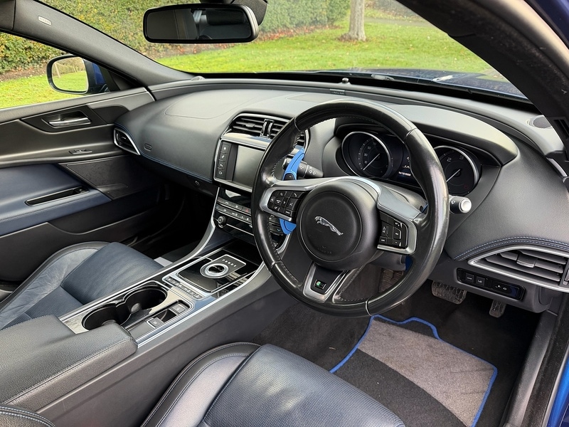 Used Jaguar XE 2015 for sale - 76941694: Photo 23