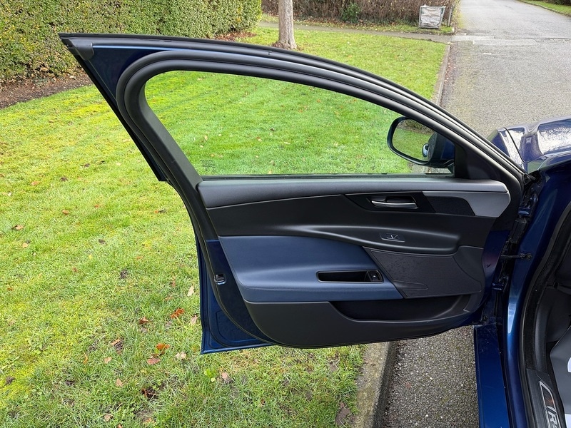 Used Jaguar XE 2015 for sale - 76941694: Photo 25