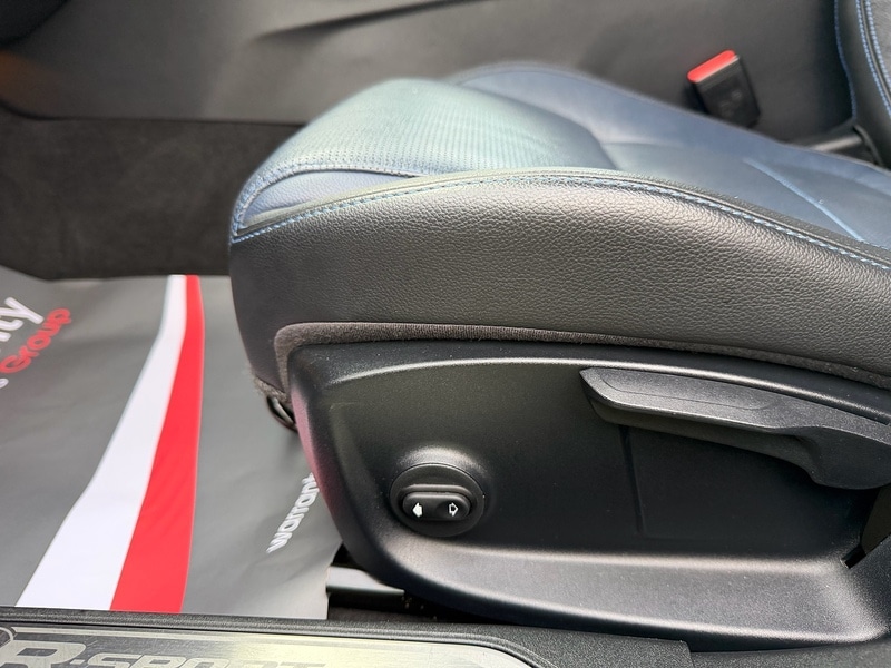 Used Jaguar XE 2015 for sale - 76941694: Photo 30