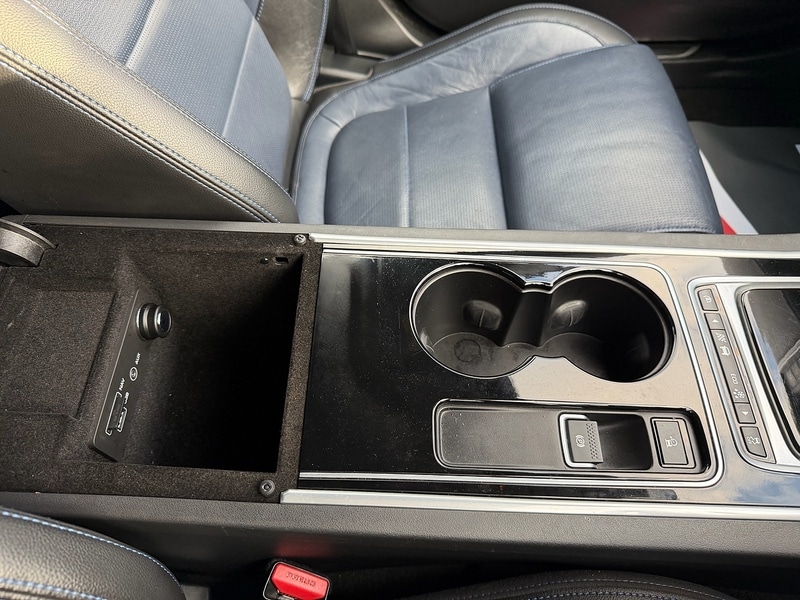 Used Jaguar XE 2015 for sale - 76941694: Photo 50