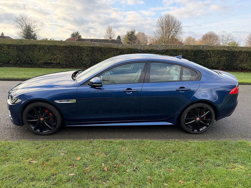 Used Jaguar XE 2015 for sale - 76941694: Photo 9