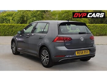 Used Volkswagen Golf 2018 for sale - 78207356: Photo