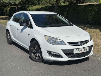 Vauxhall - Astra