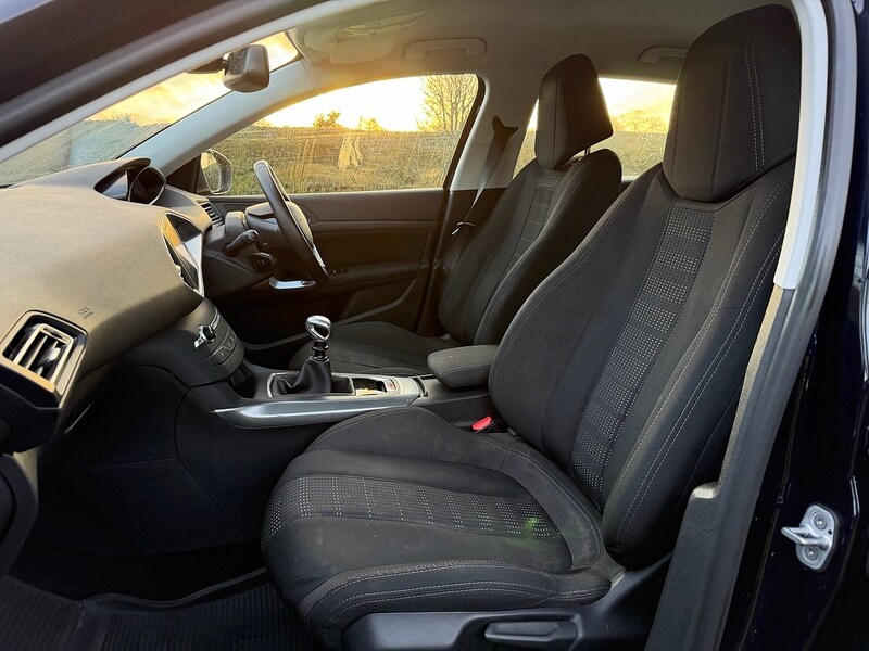 Used Peugeot 308 2016 for sale - 76941696: Photo 15