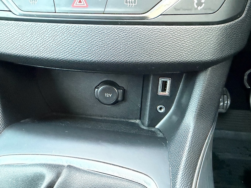 Used Peugeot 308 2016 for sale - 76941696: Photo 24