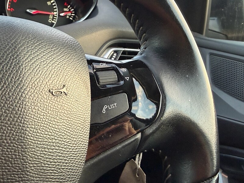 Used Peugeot 308 2016 for sale - 76941696: Photo 27