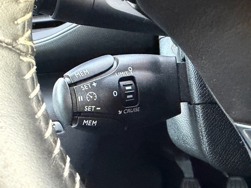 Used Peugeot 308 2016 for sale - 76941696: Photo 28