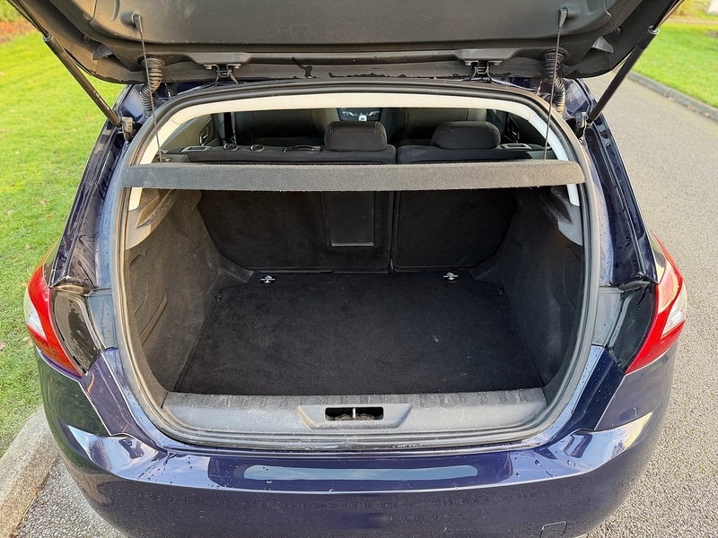 Used Peugeot 308 2016 for sale - 76941696: Photo 6