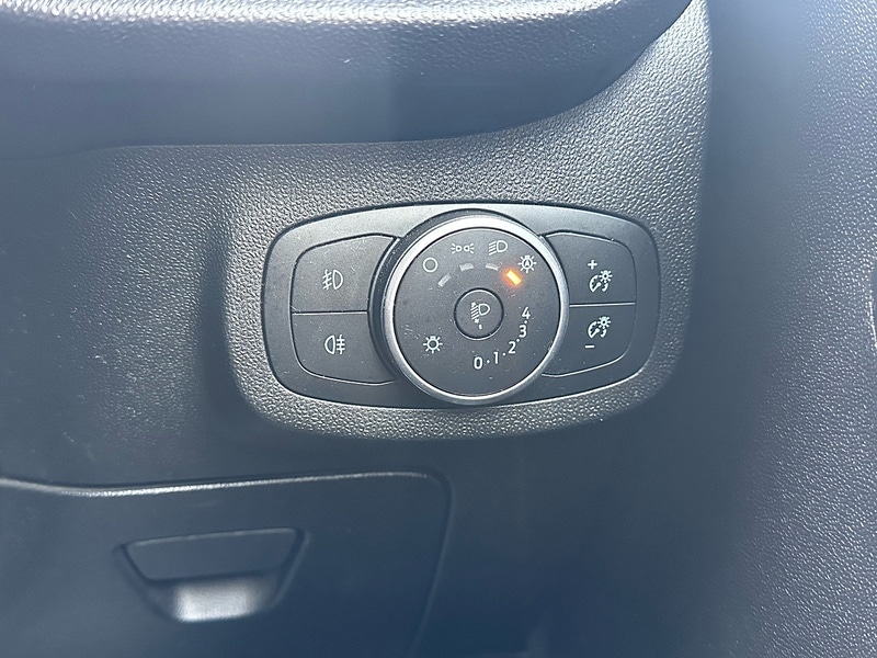 Used Ford Fiesta 2019 for sale - 76292188: Photo 28