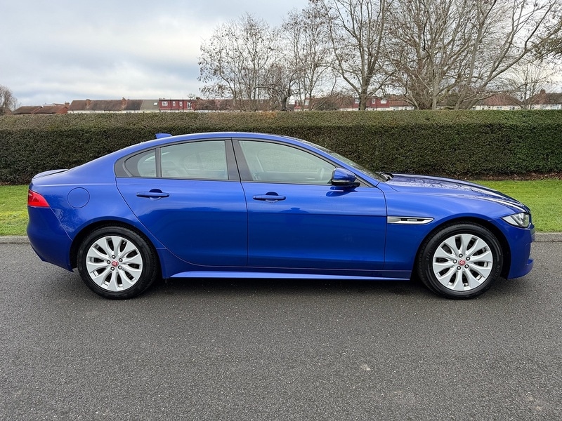 Used Jaguar XE 2019 for sale - 77164678: Photo 2