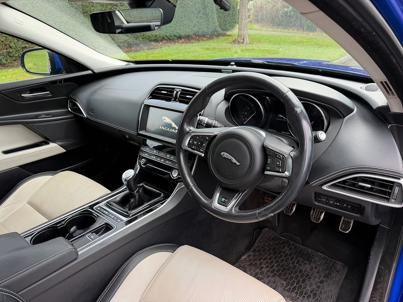 Used Jaguar XE 2019 for sale - 77164678: Photo 23