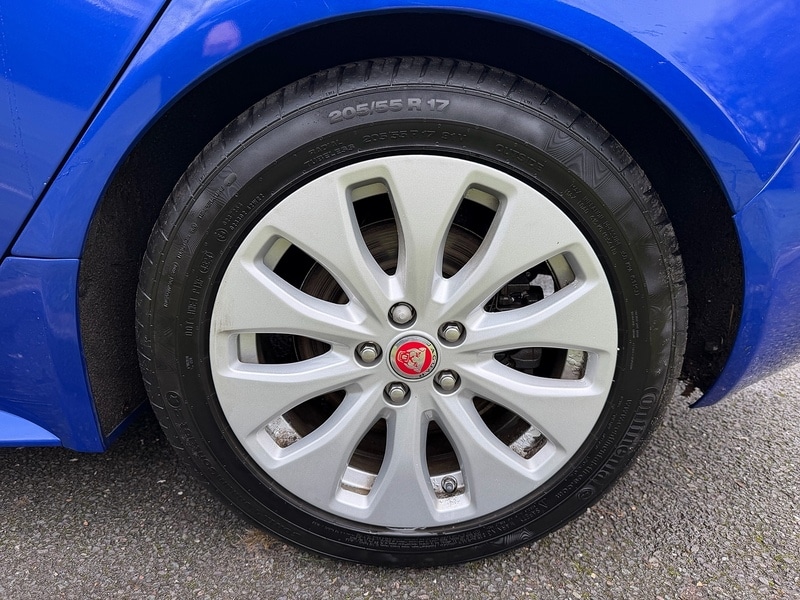 Used Jaguar XE 2019 for sale - 77164678: Photo 26