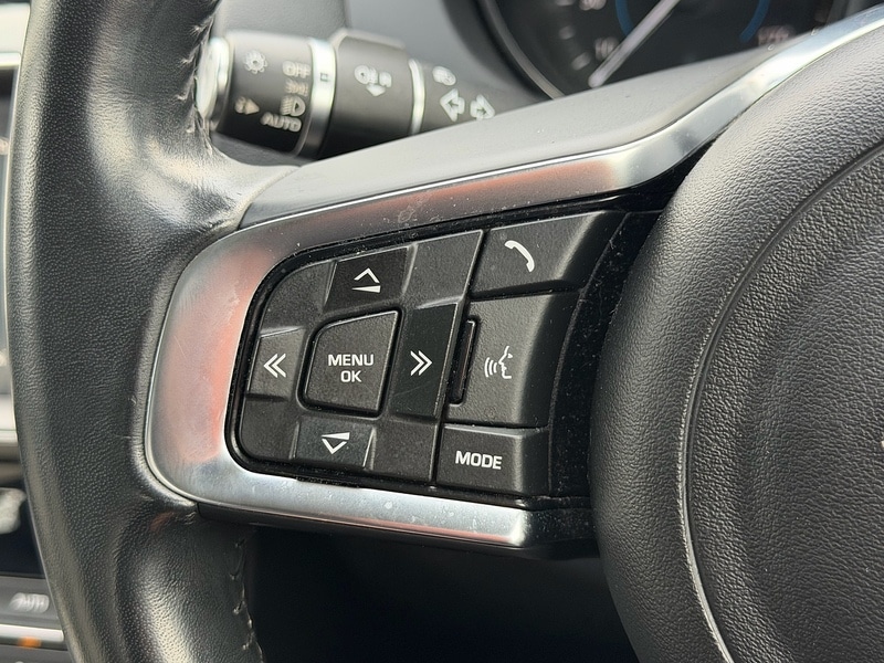 Used Jaguar XE 2019 for sale - 77164678: Photo 41