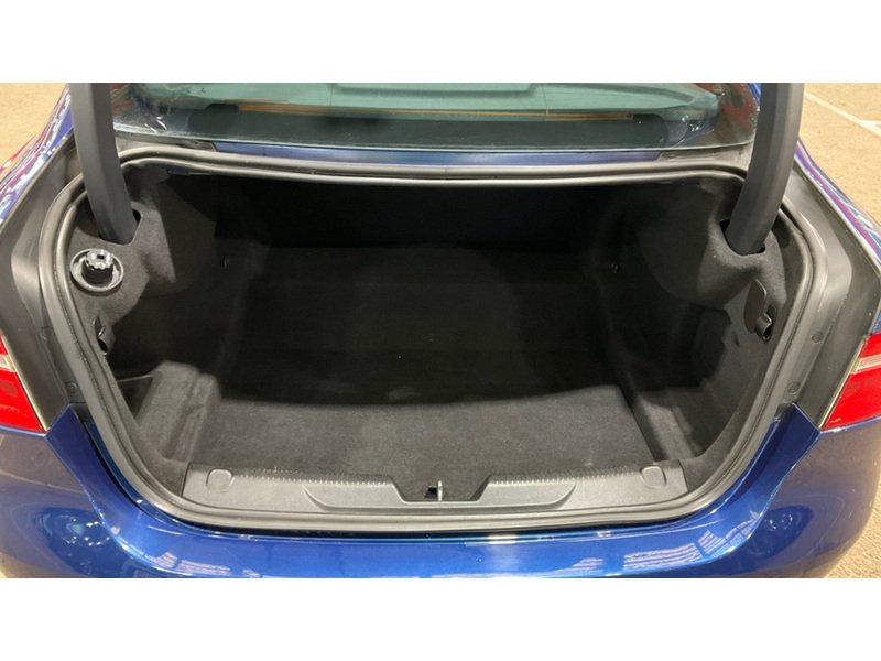 Used Jaguar XE 2015 for sale - 76859868: Photo 9