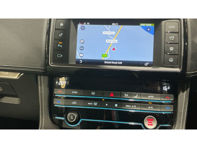 Used Jaguar F-Pace 2018 for sale - 76747985: Photo 10