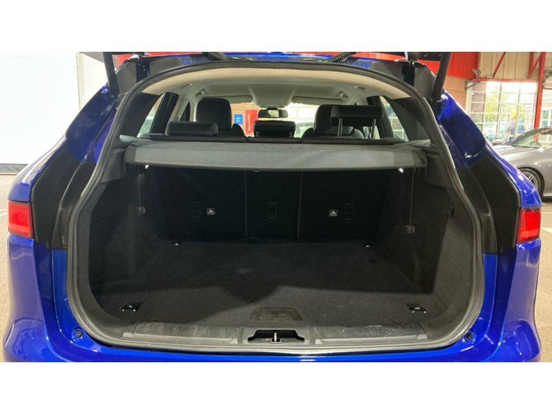 Used Jaguar F-Pace 2018 for sale - 76747985: Photo 11