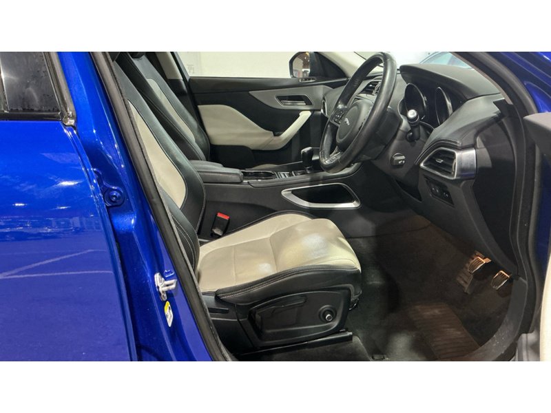 Used Jaguar F-Pace 2018 for sale - 76747985: Photo 8