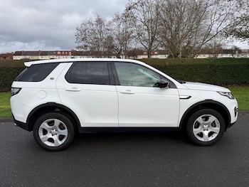 Used Land Rover Discovery Sport 2017 for sale - 76919755: Photo