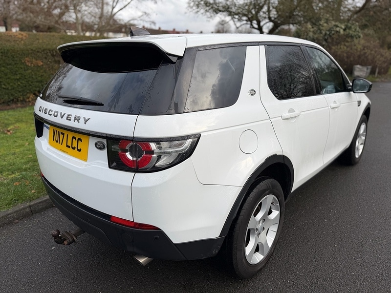 Used Land Rover Discovery Sport 2017 for sale - 76919755: Photo 3