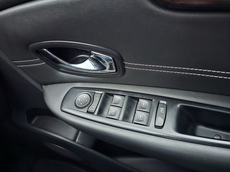 Used Renault Grand Scenic 2015 for sale - 76298535: Photo 14