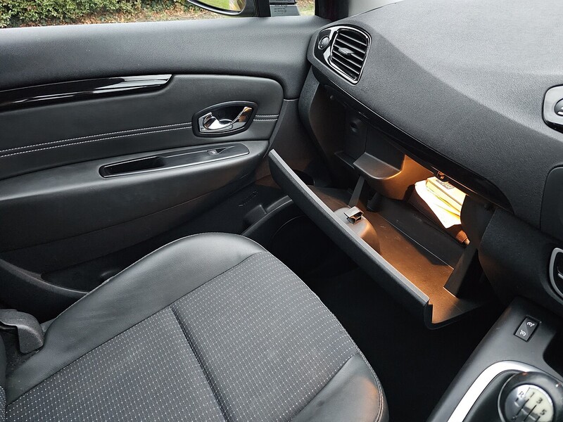 Used Renault Grand Scenic 2015 for sale - 76298535: Photo 19