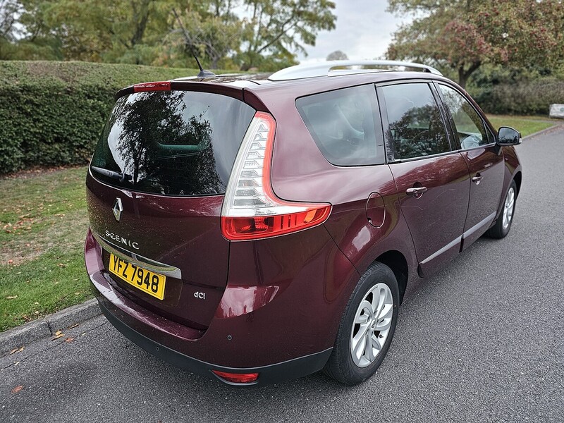 Used Renault Grand Scenic 2015 for sale - 76298535: Photo 3