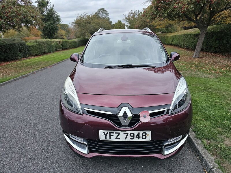 Used Renault Grand Scenic 2015 for sale - 76298535: Photo 9