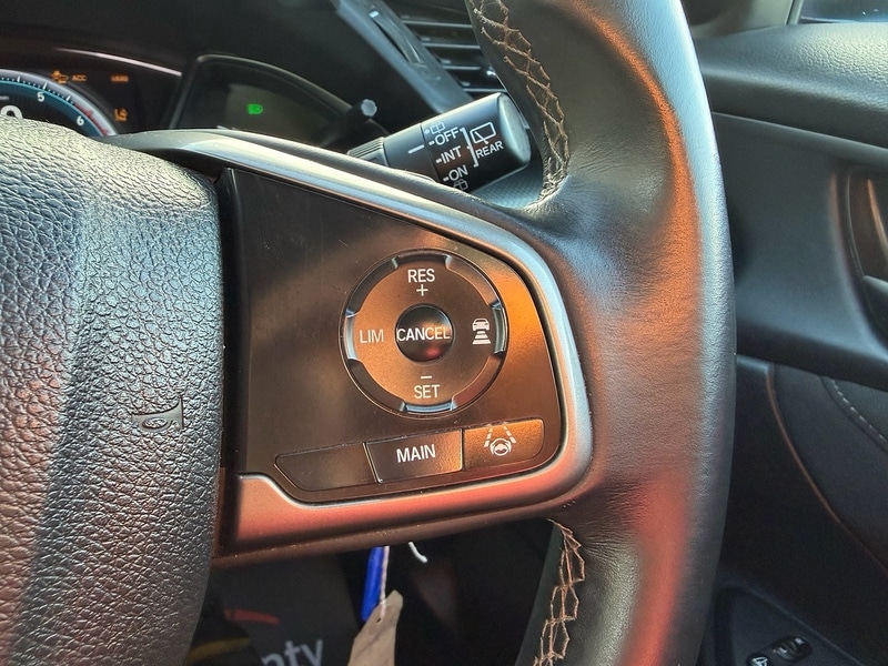 Used Honda Civic 2017 for sale - 77227904: Photo 40