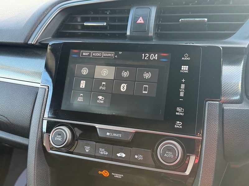 Used Honda Civic 2017 for sale - 77227904: Photo 48