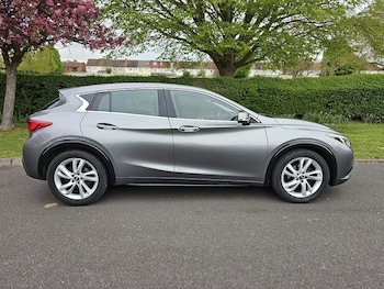 Used Infiniti Q30 2017 for sale - 79435361: Photo