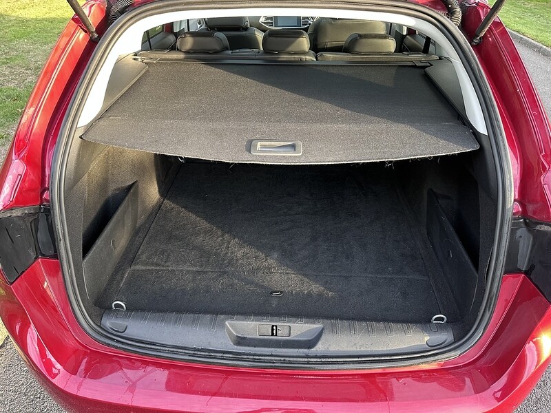 Used Peugeot 308 SW 2019 for sale - 76170178: Photo 55