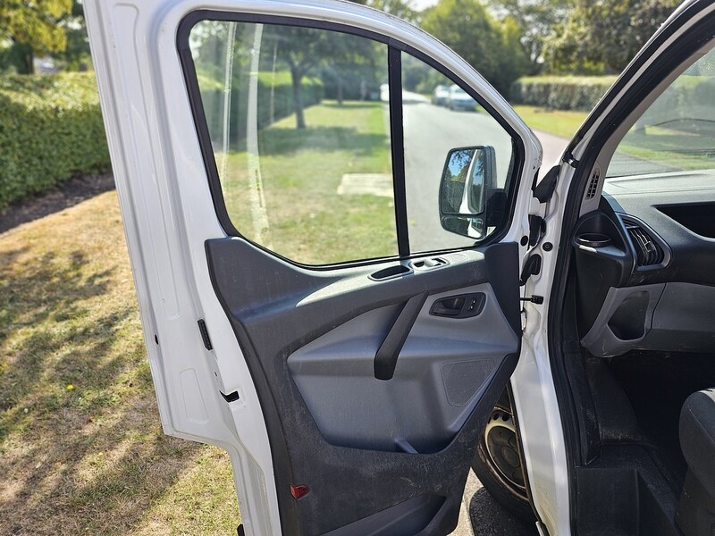 Used Ford Transit Custom 2017 for sale - 75556853: Photo 25