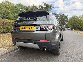 Used Land Rover Discovery Sport 2019 for sale - 79749819: Photo