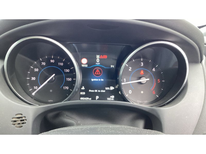 Used Jaguar XE 2017 for sale - 77635236: Photo 11