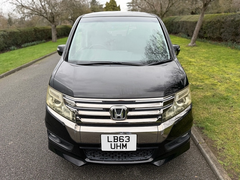 Used Honda Stepwagon 2026 for sale - 77616010: Photo 12