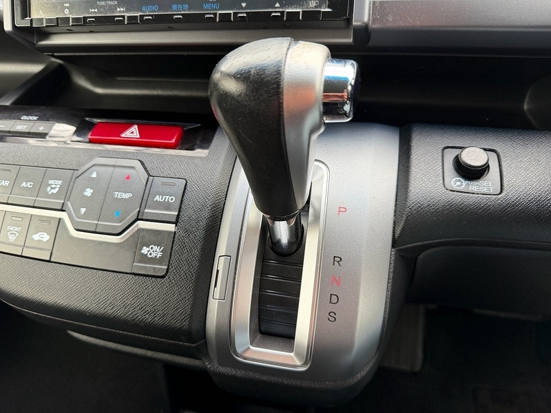 Used Honda Stepwagon 2026 for sale - 77616010: Photo 36