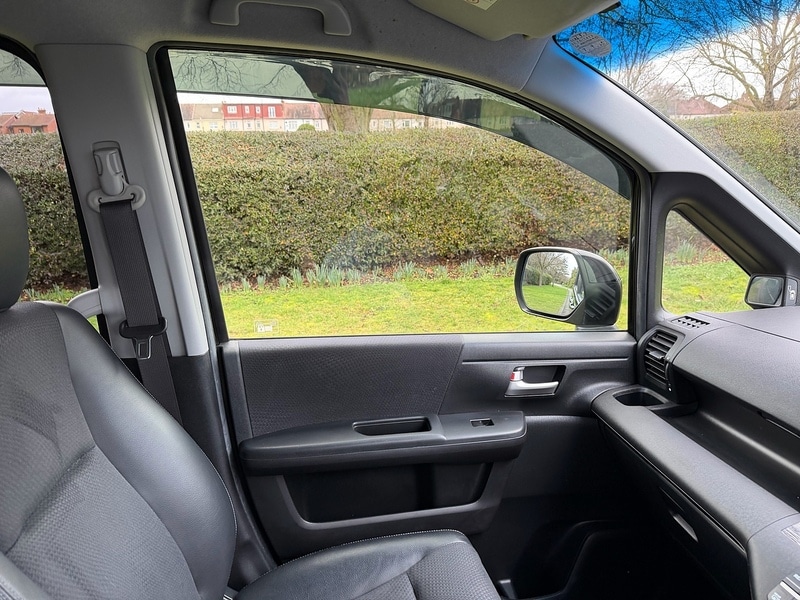 Used Honda Stepwagon 2026 for sale - 77616010: Photo 40