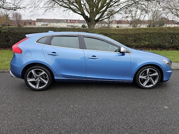 Used Volvo V40 2016 for sale - 78477468: Photo