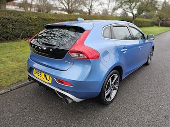 Used Volvo V40 2016 for sale - 78477468: Photo