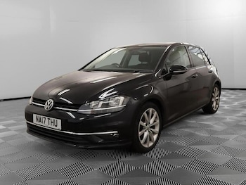 Used Volkswagen Golf 2017 for sale - 75604703: Photo