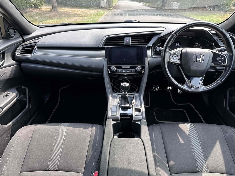 Used Honda Civic 2018 for sale - 76893049: Photo 15