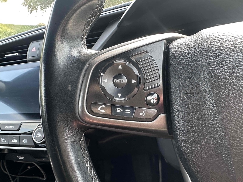 Used Honda Civic 2018 for sale - 76893049: Photo 26