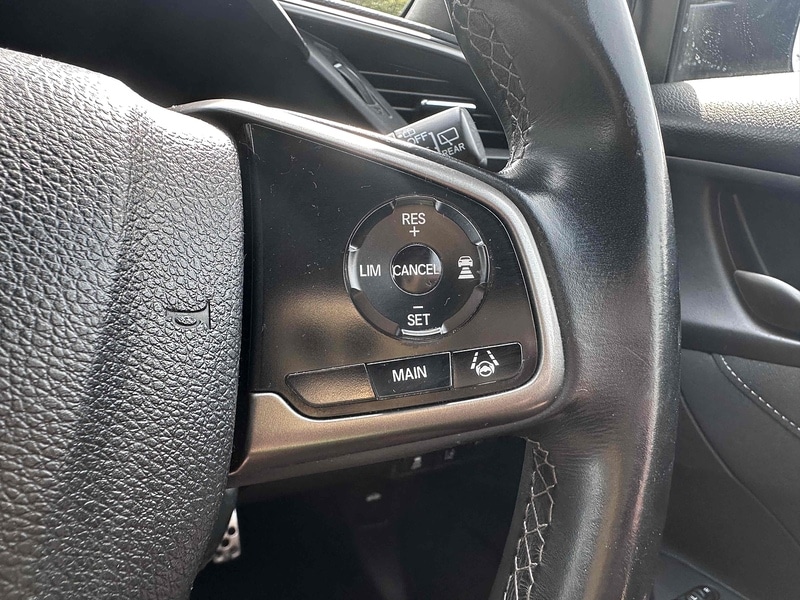 Used Honda Civic 2018 for sale - 76893049: Photo 27