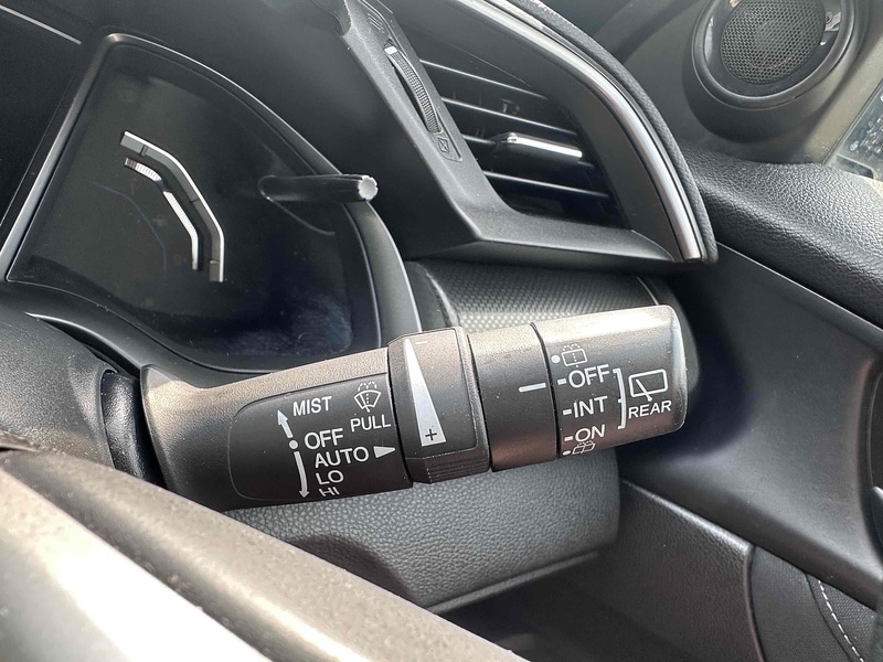 Used Honda Civic 2018 for sale - 76893049: Photo 28